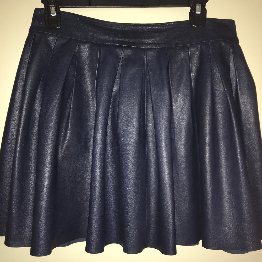 Alice & Olivia Lamb Leather Pleated Skirt- Navy,10